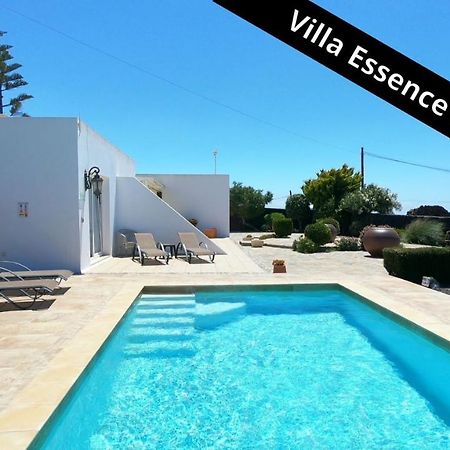 Villa Essence - A Unique Detached Villa With A-C, Heated Private Pool, Hottub, Gardens, Patios And Stunning Views! 蒂亚斯 外观 照片