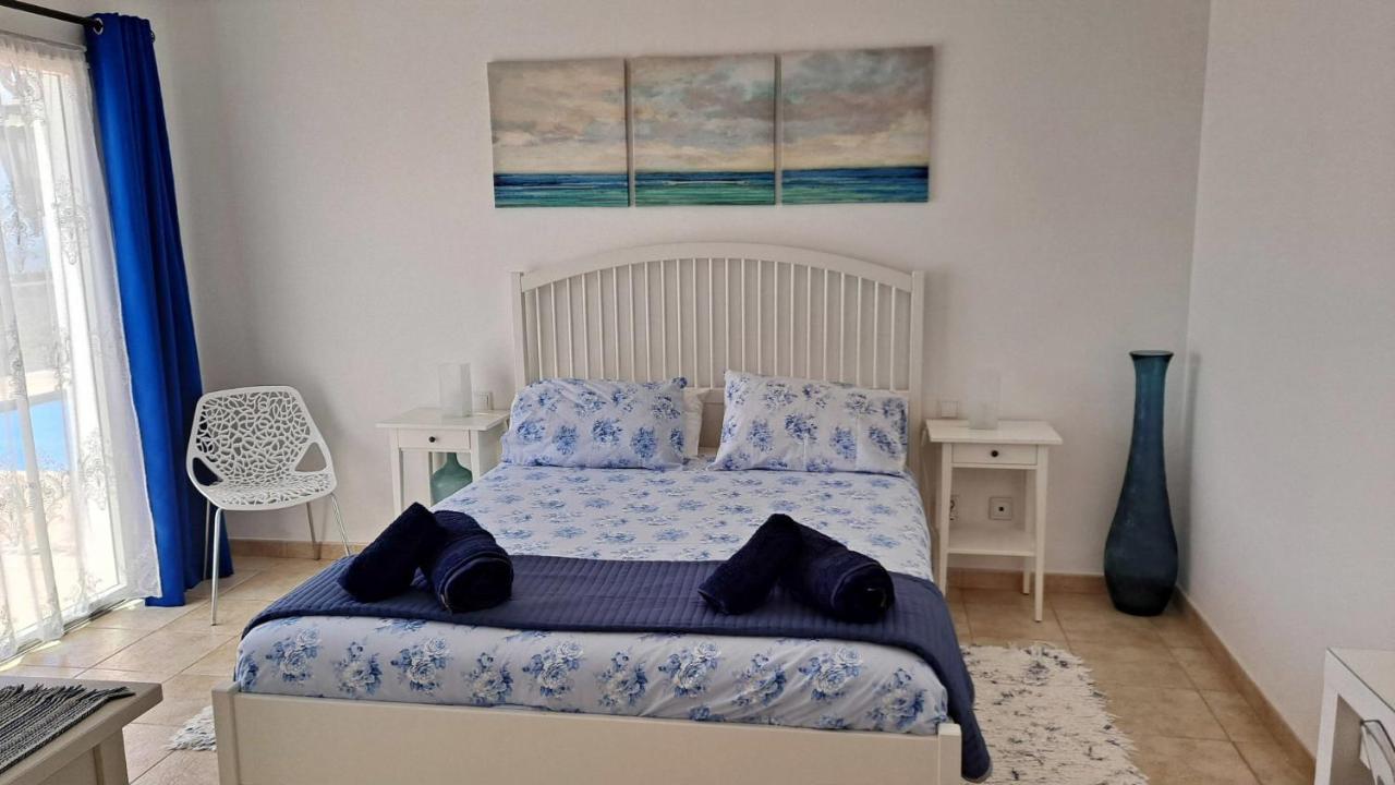 Villa Essence - A Unique Detached Villa With A-C, Heated Private Pool, Hottub, Gardens, Patios And Stunning Views! 蒂亚斯 外观 照片